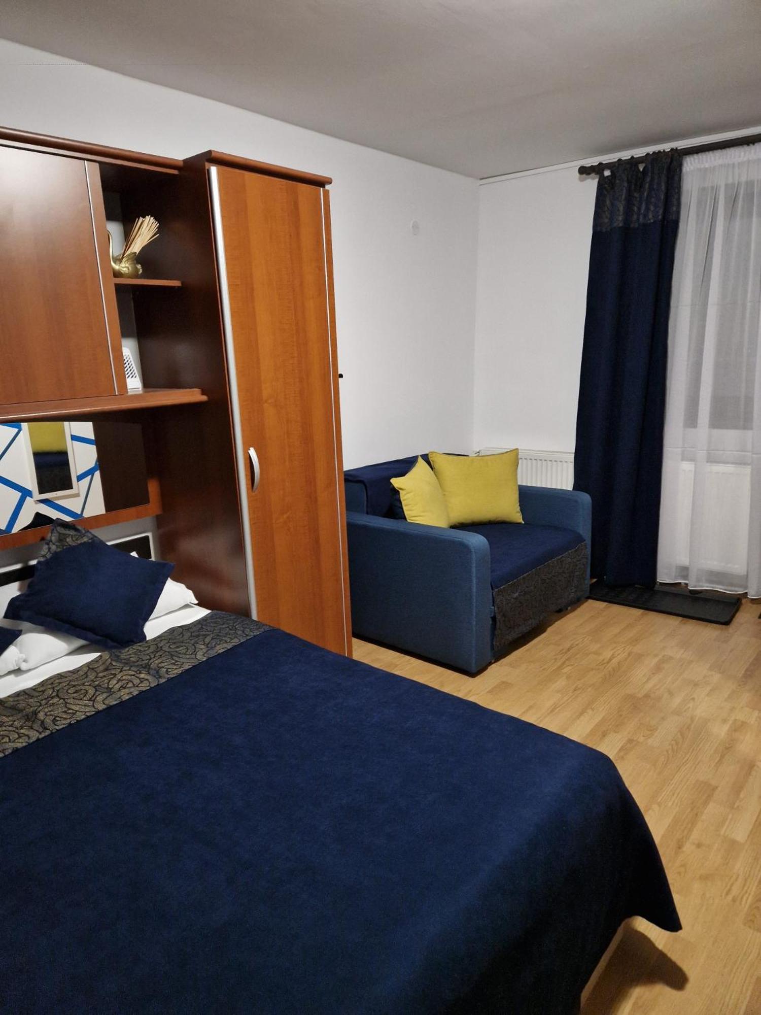 Отель Rasnov Retreat Экстерьер фото